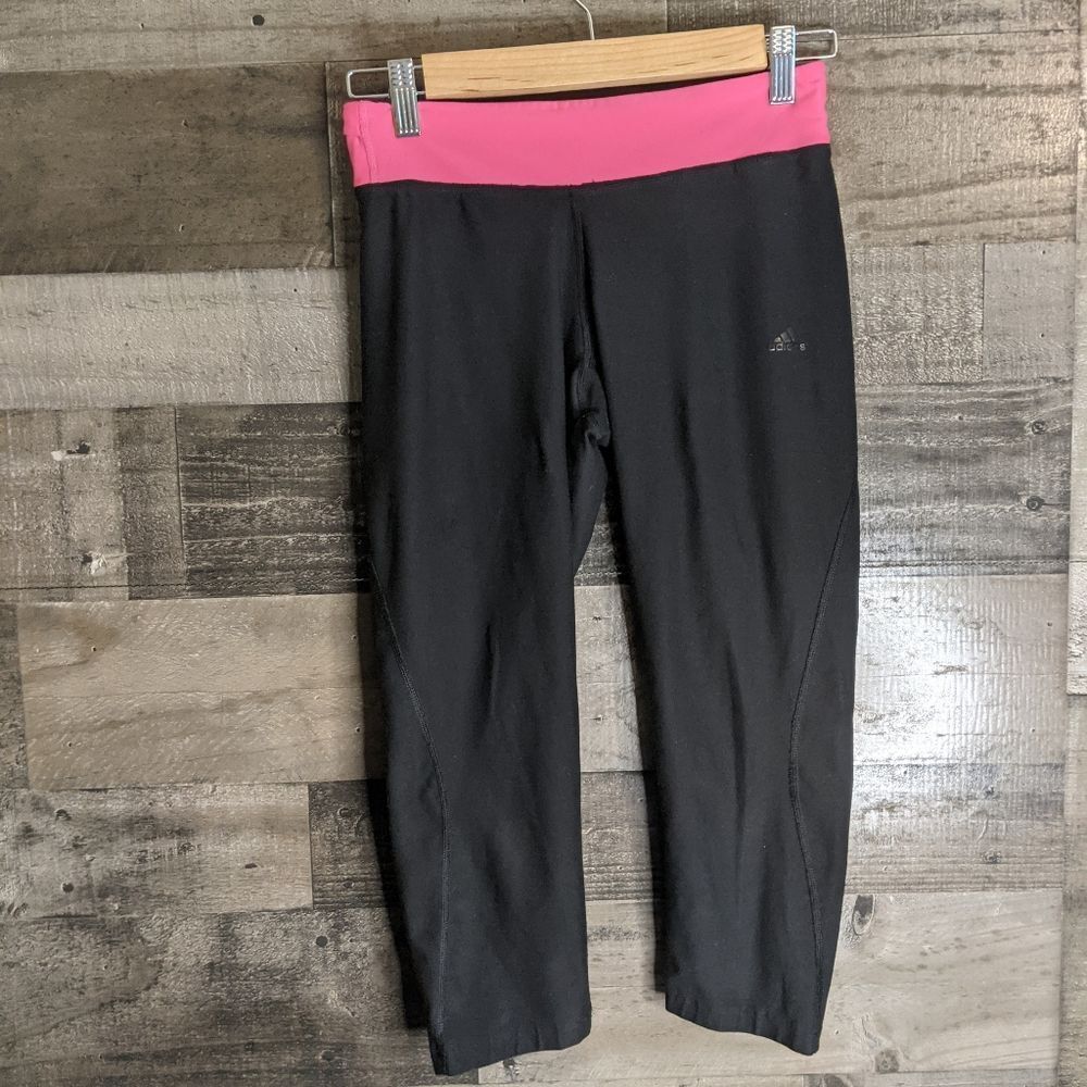 Adidas athletic crop leggings small